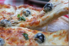 pizza-au-fromage-100-maison_thumb_1.jpg